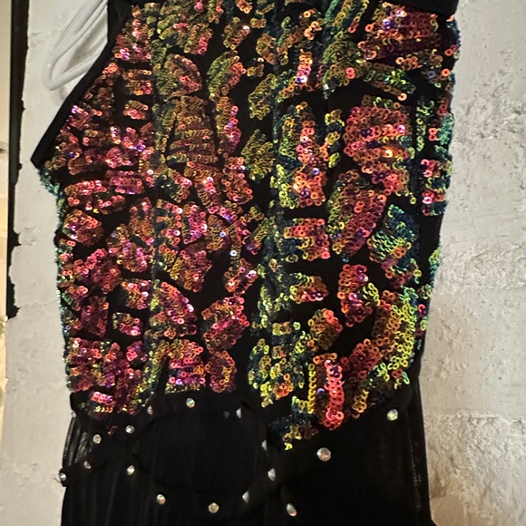 BLACK MOCK NECK BIKETARD WITH SHEER MESH AND IRIDESCENT SEQUIN DETAILING - Picture 7 of 11